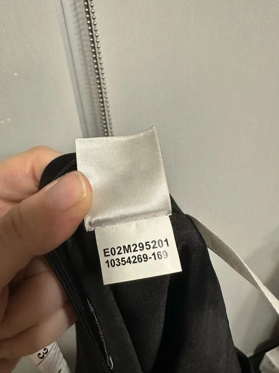 Anne Klein Black Pencil Skirt with Side Panel Satin Detail Office Business Sz 4 - Picture 9 of 9